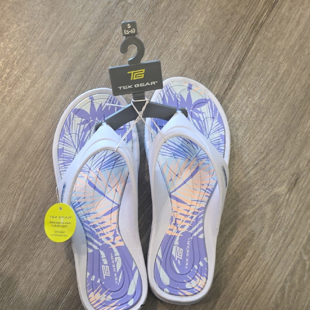 Tek Gear Women's White and Lavender Sandals